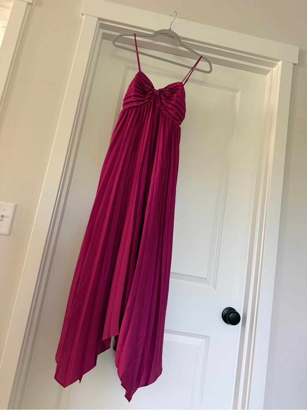 Petal & Pup Fuchsia Pleated Midi Dress with Spaghetti Straps - Picture 6 of 8